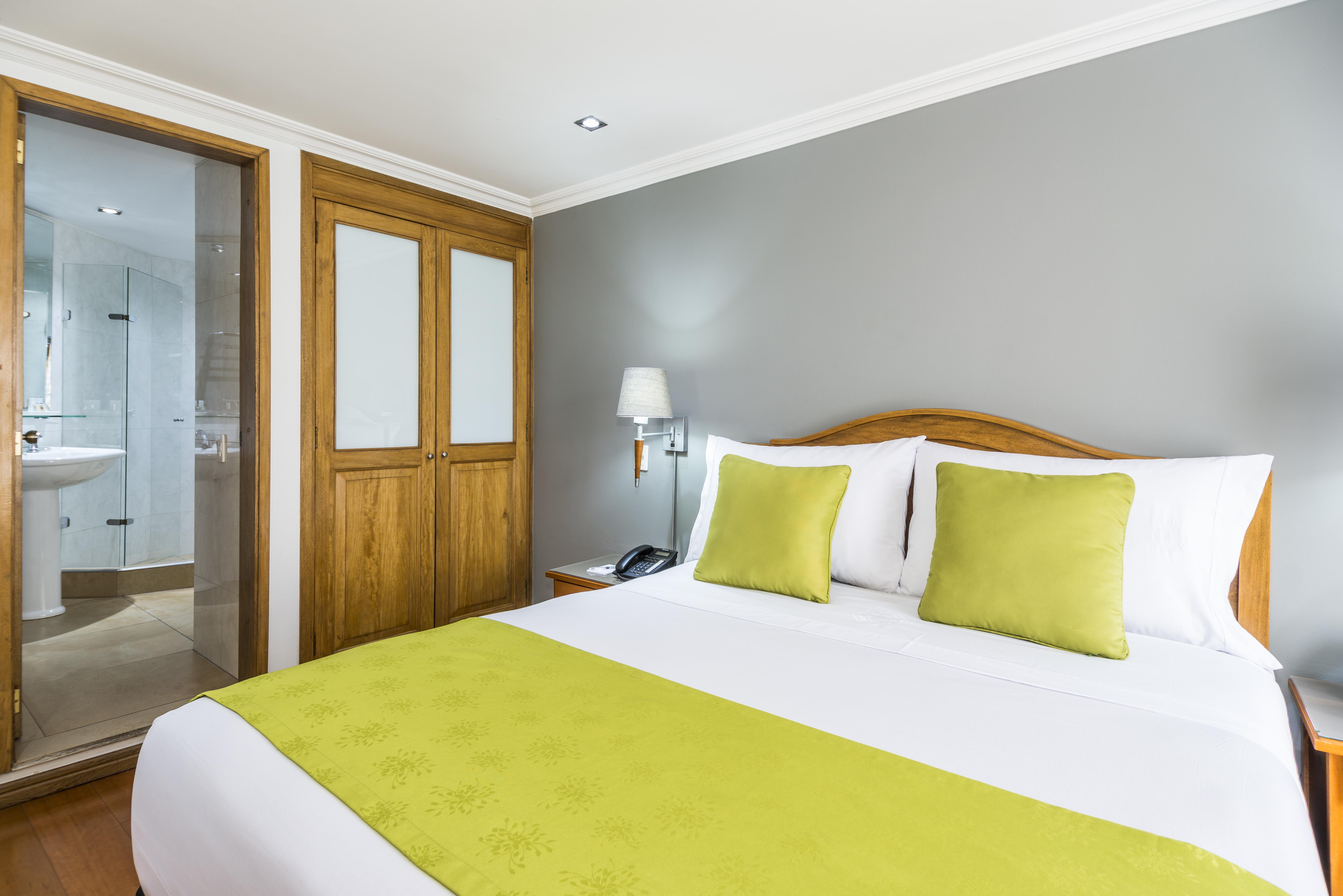 Egina 4* Bogota